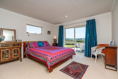 Photo of property in 52 Daniel Parade, Mangawhai, 0975