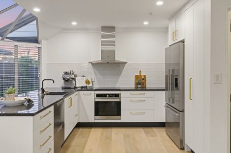 Photo of property in 34 Lotus Avenue, Mount Maunganui, 3116