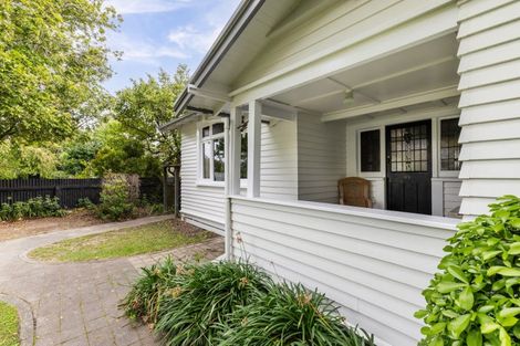 Photo of property in 34 Bowling Road, Greenmeadows, Napier, 4112