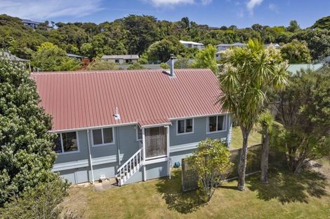 Photo of property in 2 Seagull Place, Whitby, Porirua, 5024