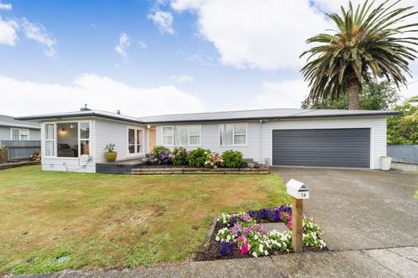 Photo of property in 16 Marsden Place, Awapuni, Palmerston North, 4412