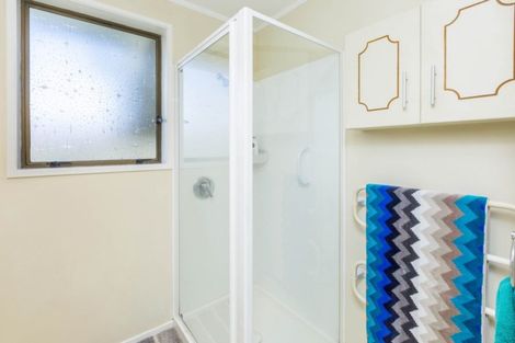 Photo of property in 50f2- Kowhai Avenue, Ebdentown, Upper Hutt, 5018
