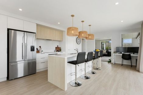 Photo of property in 15 Kiritiana Close, Pyes Pa, Tauranga, 3112