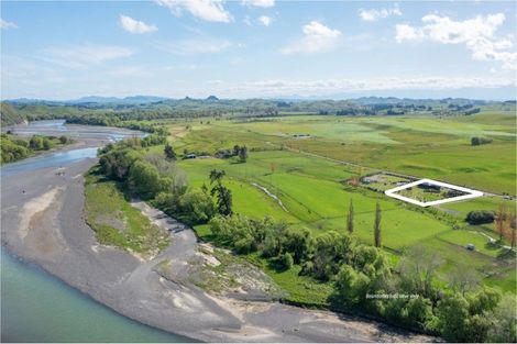 Photo of property in 40 River Road, Otane, Waipawa, 4271