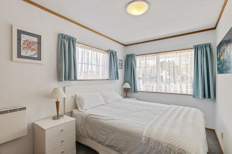 Photo of property in 10 Elder Grove, Whalers Gate, New Plymouth, 4310