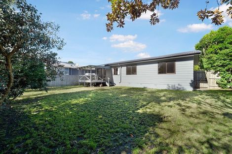 Photo of property in 1/134 Mcleod Road, Te Atatu South, Auckland, 0610