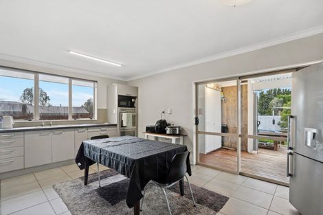 Photo of property in 106a Mako Mako Road, Levin, 5510