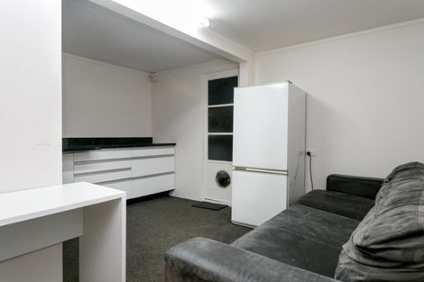 Photo of property in 33 Sunset Street, Hilltop, Taupo, 3330