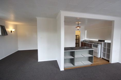 Photo of property in 48 Sheffield Street, Awapuni, Palmerston North, 4412