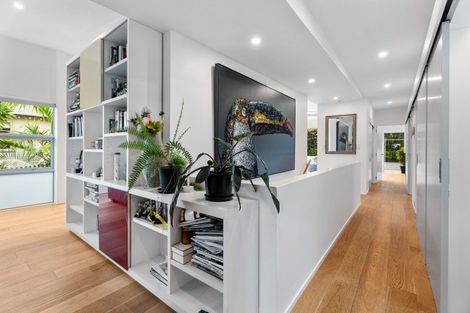 Photo of property in 50 Ngataringa Road, Devonport, Auckland, 0624