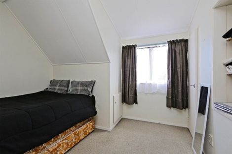 Photo of property in 2/2 Heretaunga Street East, Parkvale, Hastings, 4122