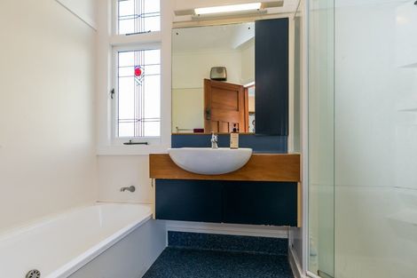 Photo of property in 21 Coleman Terrace, Bluff Hill, Napier, 4110