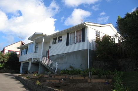 Photo of property in 18 Chisbury Lane, Churton Park, Wellington, 6037