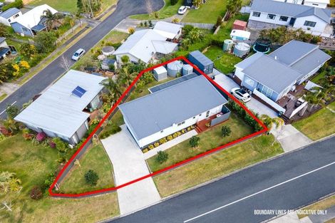 Photo of property in 9 Weka Street, Mangawhai, 0505