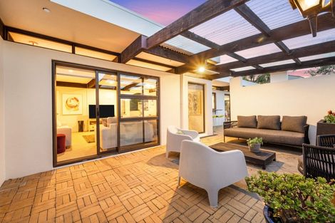 Photo of property in 7 Tabago Place, Half Moon Bay, Auckland, 2012