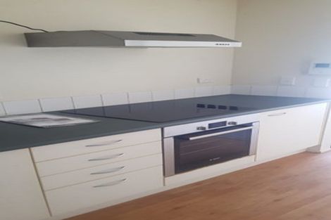 Photo of property in 8 Girton Terrace, Mount Cook, Wellington, 6021