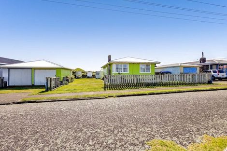 Photo of property in 39 Pungarehu Road, Pungarehu, Opunake, 4685