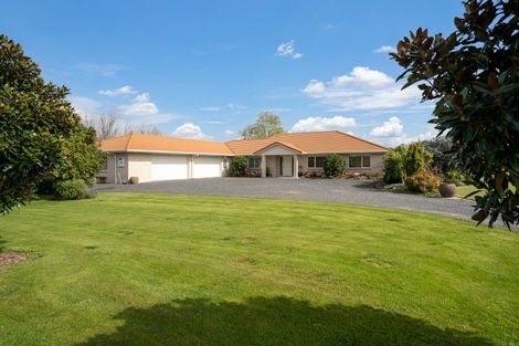 Photo of property in 13 Hogan Road, Cambridge, 3493