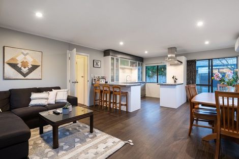 Photo of property in 4b Kimber Grove, Papamoa Beach, Papamoa, 3118