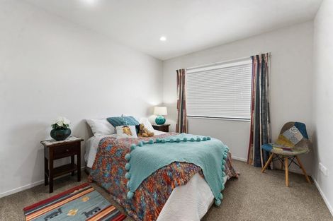 Photo of property in 2a Sycamore Drive, Sunnynook, Auckland, 0620