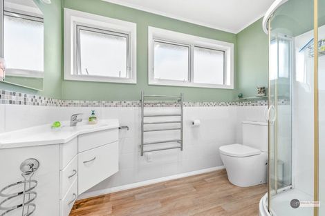 Photo of property in 70 Longfellow Street, Trentham, Upper Hutt, 5018