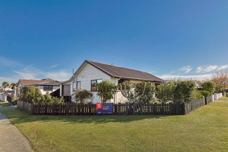 Photo of property in 16 Hunter Street, Westport, 7825
