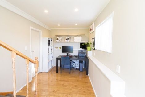 Photo of property in 33 Thimble Lane, Whitby, Porirua, 5024