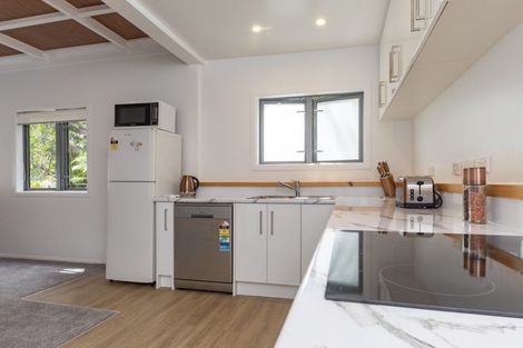 Photo of property in 6-8 Sylvan Glade, Piha, New Lynn, 0772