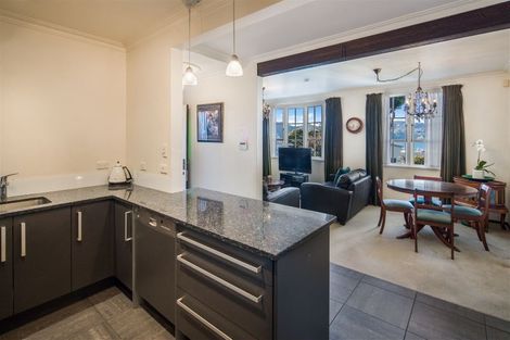 Photo of property in 7 Wilkinson Street, Oriental Bay, Wellington, 6011