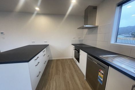 Photo of property in 31 Donnelley Drive, Wainuiomata, Lower Hutt, 5014