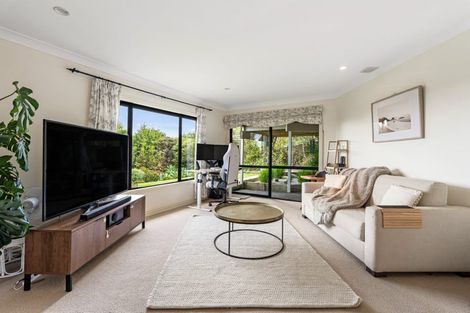 Photo of property in 36 Beauvoir Avenue, Matakatia, Whangaparaoa, 0930