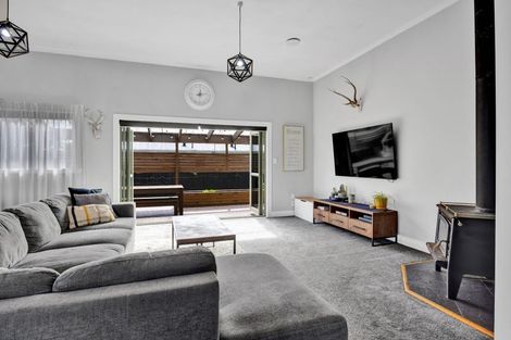 Photo of property in 58 Matai Street, Inglewood, 4330