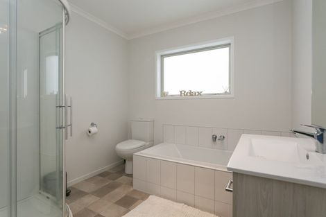Photo of property in 4 John Norrie Place, Motuoapa, 3382