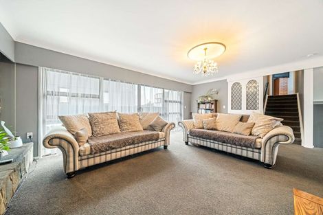 Photo of property in 1/248 Great North Road, Henderson, Auckland, 0612