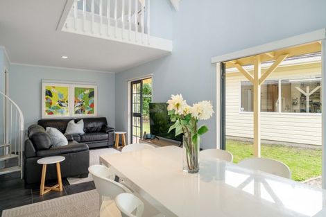 Photo of property in 220 Kenwood Drive, Matarangi, Whitianga, 3592