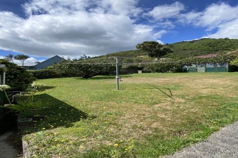 Photo of property in 9 Kotare Street, Waikanae, 5036