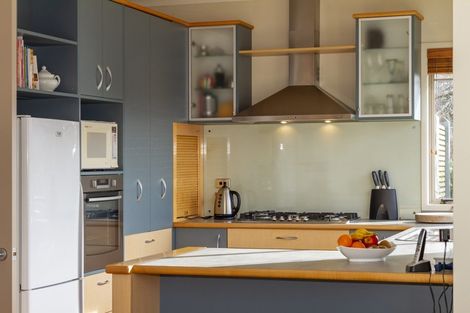 Photo of property in 8 Regent Drive, Paraparaumu Beach, Paraparaumu, 5032