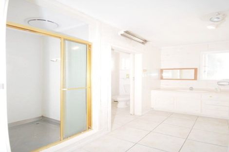 Photo of property in 14 Minaret Drive, Bucklands Beach, Auckland, 2014