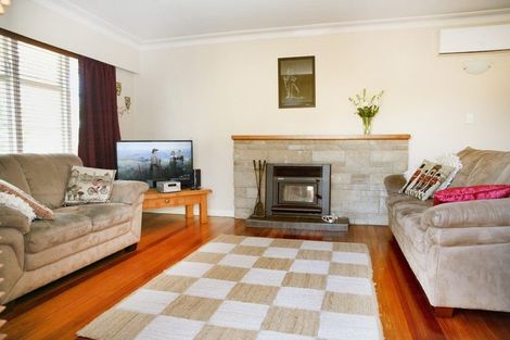 Photo of property in 6 Cliff Road, Papakura, 2110