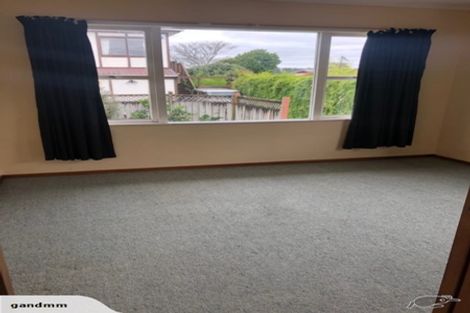 Photo of property in 90 Gloria Avenue, Te Atatu Peninsula, Auckland, 0610