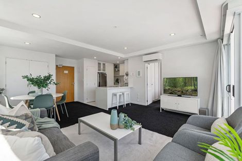 Photo of property in 27/12 Maunganui Road, Mount Maunganui, 3116