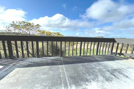 Photo of property in 74 Deacon Road, Riverhead, Kumeu, 0892