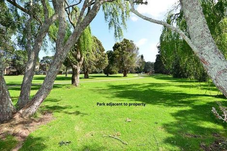Photo of property in 3/17 West Hoe Road, Orewa, 0931