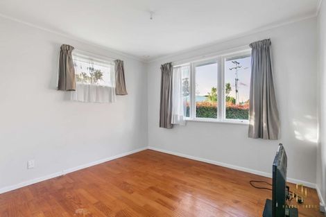 Photo of property in 12 Mountbatten Place, Papakura, 2110