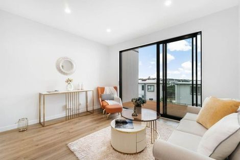 Photo of property in 7 Arura Place, Massey, Auckland, 0614