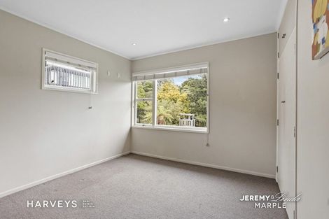 Photo of property in 12 Highland Avenue, Titirangi, Auckland, 0604