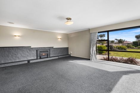 Photo of property in 12 Masham Road, Broomfield, Christchurch, 8042