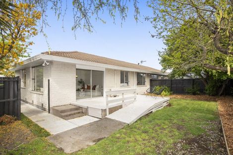 Photo of property in 2/21 Quinns Road, Shirley, Christchurch, 8013