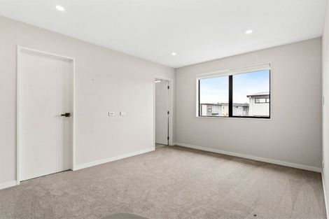 Photo of property in 3 Treloar Crescent, Hobsonville, Auckland, 0616