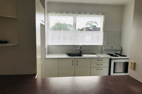 Photo of property in 5/85 Edmonton Road, Henderson, Auckland, 0612